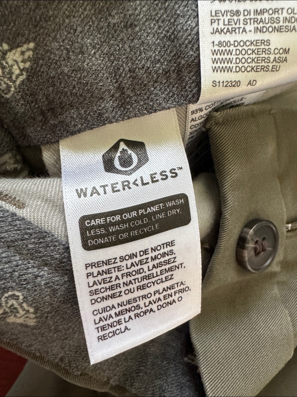 Dockers Men's Chinos in Olive Green and Light Gray Waterless 33x32 - Picture 7 of 9